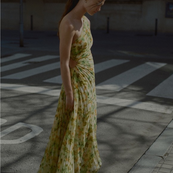 Mango Floral One-Shoulder Dress - Picture 2 of 10